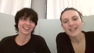 Loïse RASTELLO and Naïs MARTINOLLI's survival situation.mp4